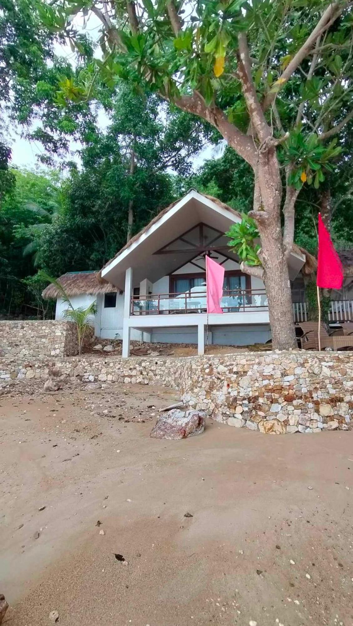 Alam Indah Beach Resort Busuanga Exterior photo