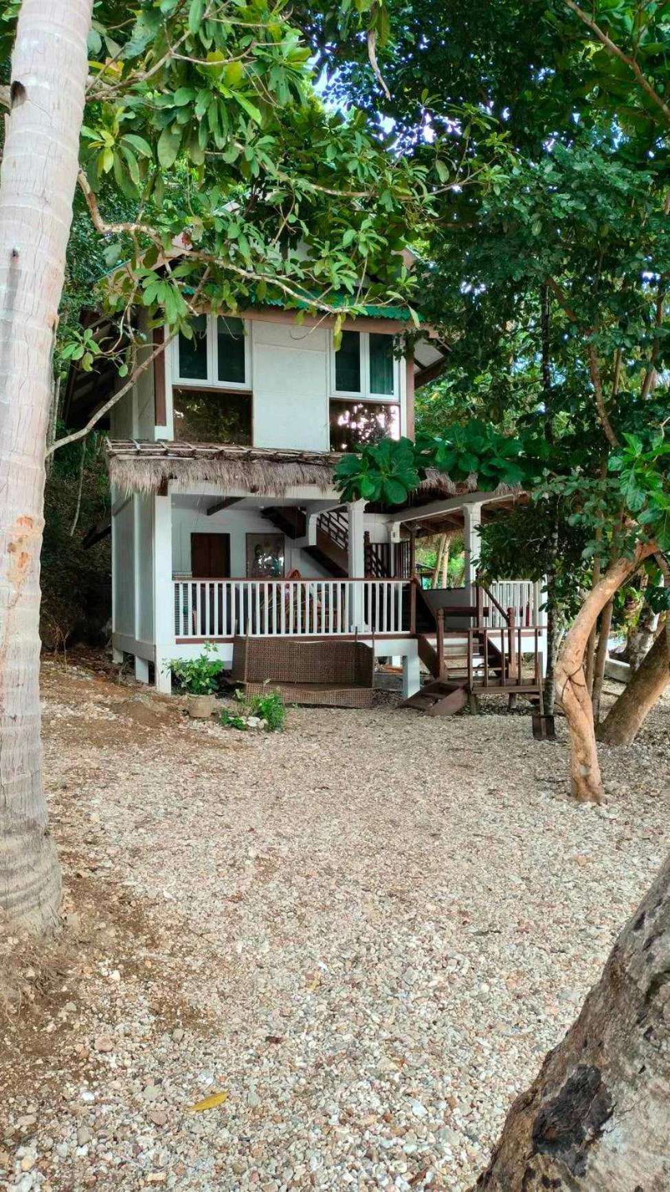 Alam Indah Beach Resort Busuanga Exterior photo