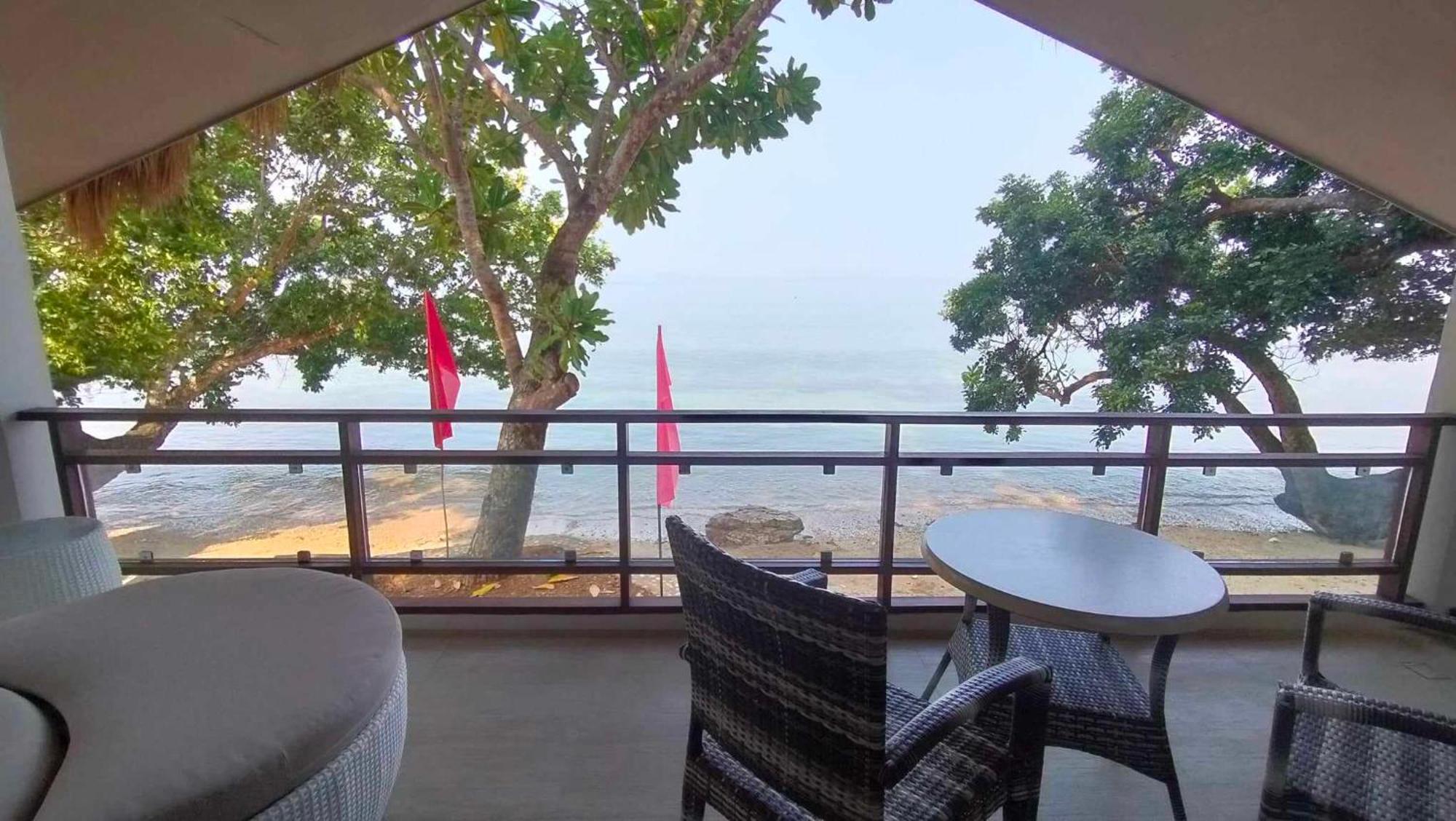 Alam Indah Beach Resort Busuanga Exterior photo