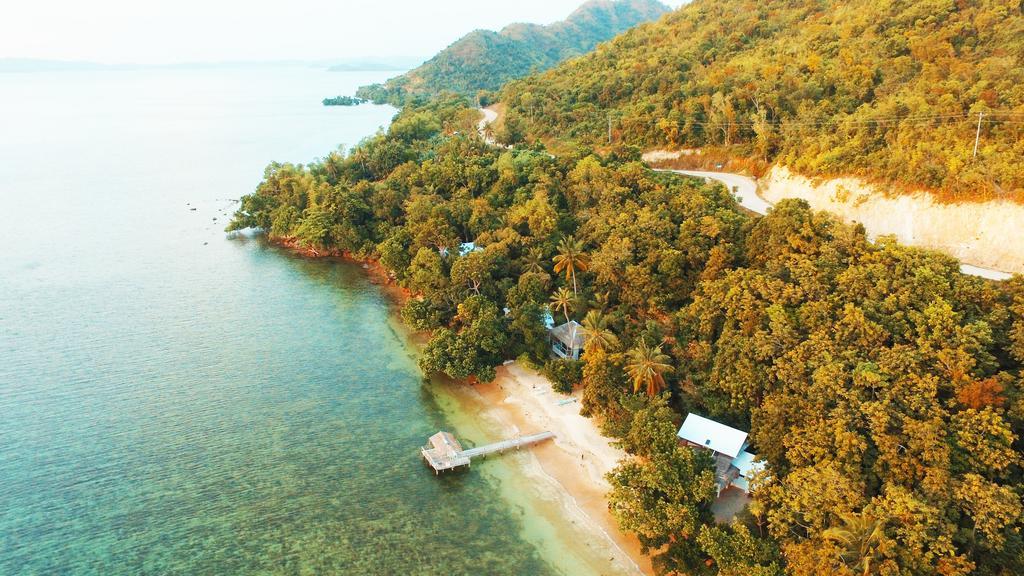 Alam Indah Beach Resort Busuanga Exterior photo